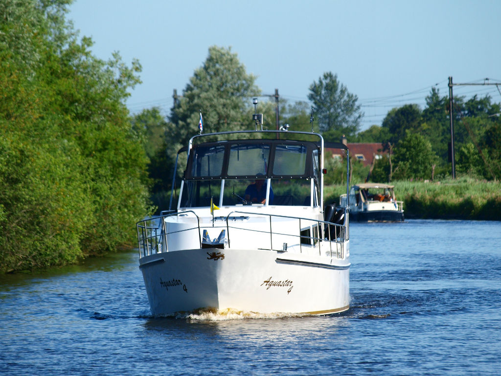 yachtcharter niederlande friesland